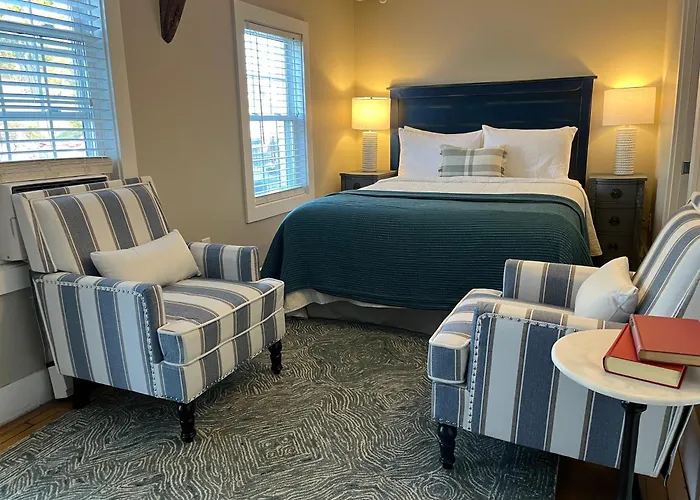 Abalonia Inn