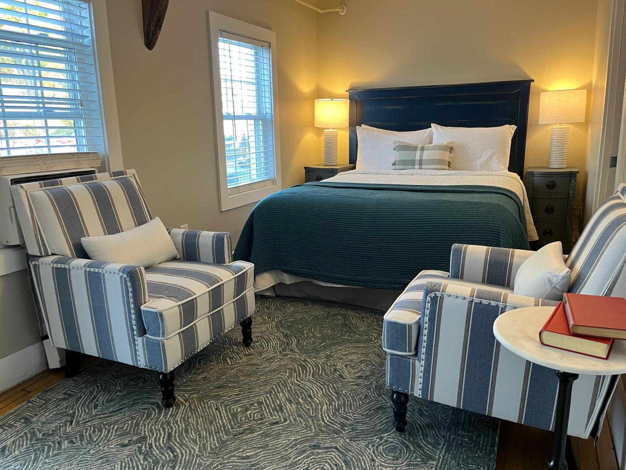 Abalonia Hotel 4*